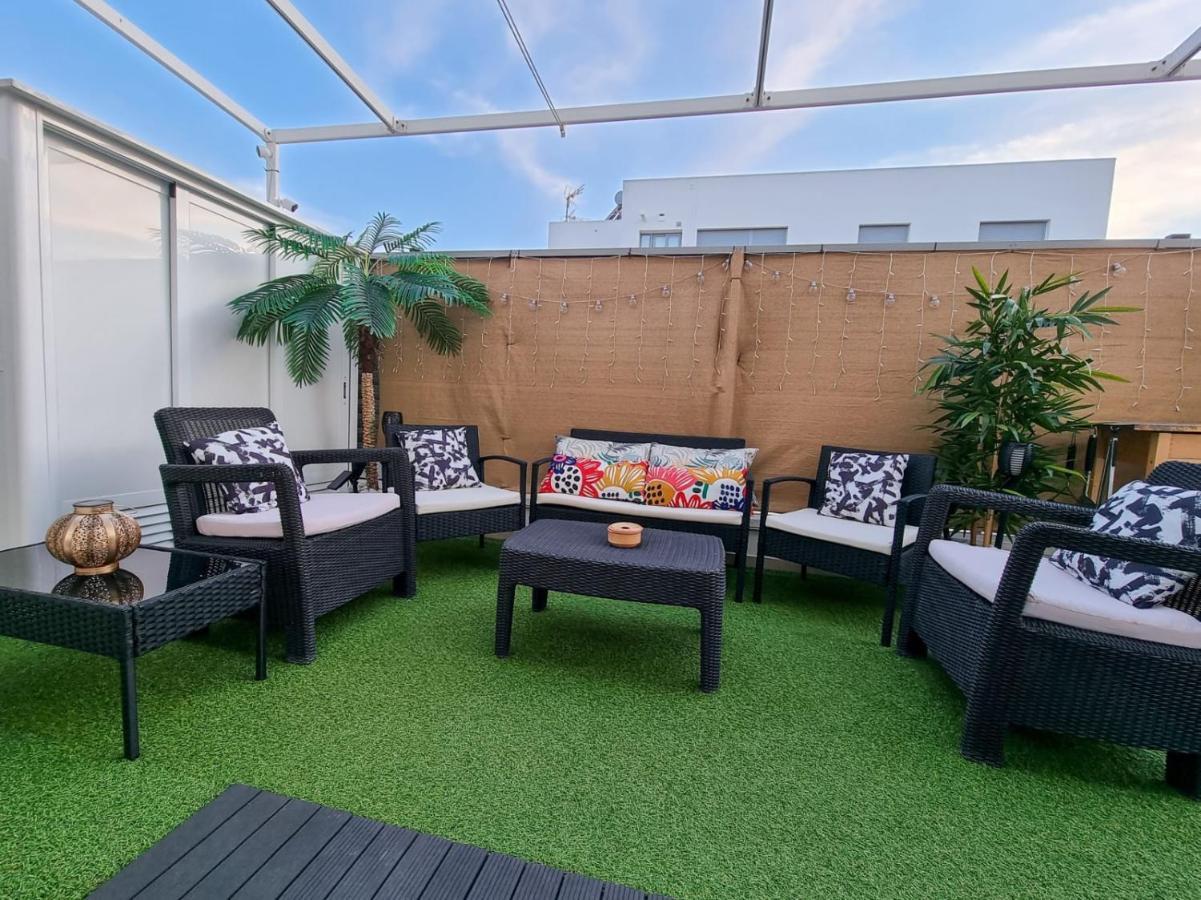 コニル・デ・ラ・フロンテラCasa Terrazaアパートメント エクステリア 写真